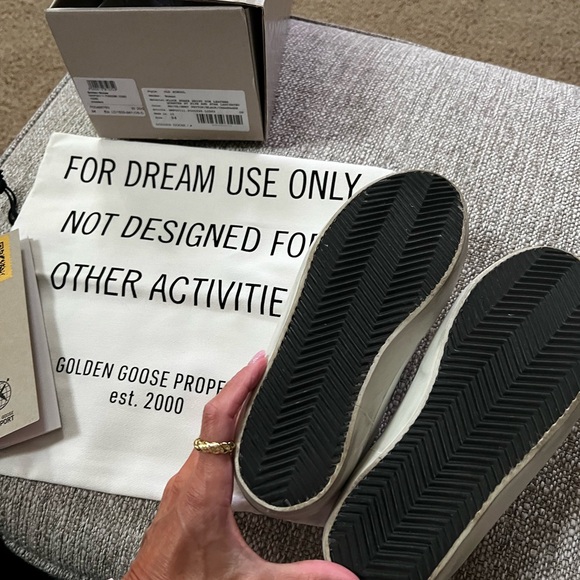 Golden goose women size 34 no added marks or stains! Perfect condition! - Picture 12 of 14